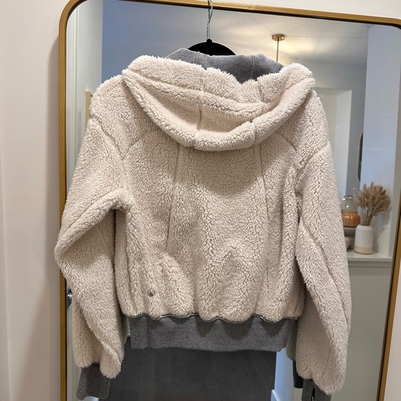 SOLD - Picture 4 of 4